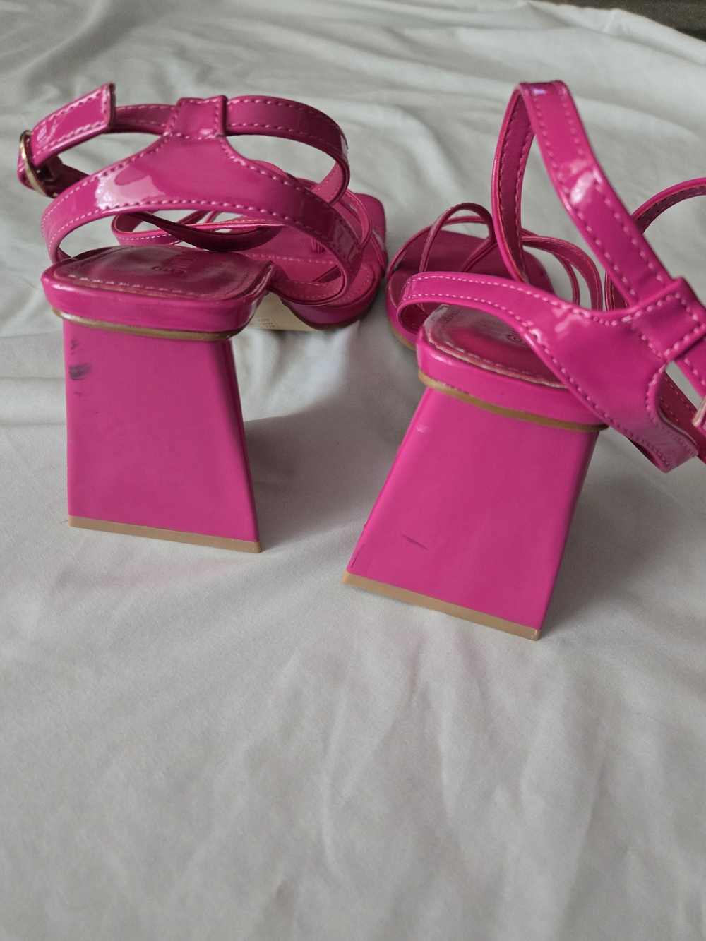 Wild Diva Hot Pink Strappy Block Heel Sandals Sz 10 - Picture 6 of 11